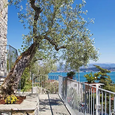 La Terrazza Con L'ulivo - Con Terrazza E Vista Sul Golfo Dei Poeti Casa de hóspedes La Spezia